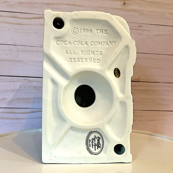 COCA COLA - Village Bus Station - Town Square Collection - Picture 7 of 12